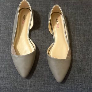 Size 8 flat dress shoes